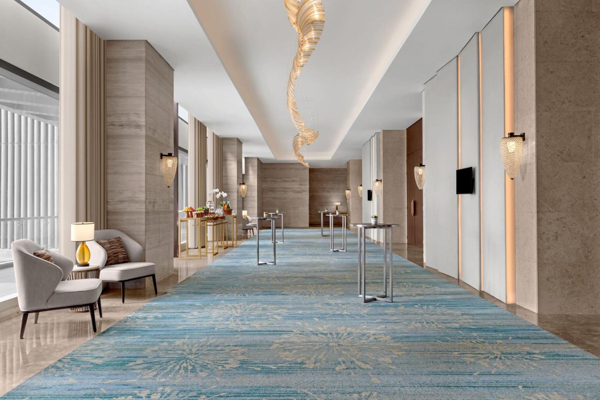 Hotel The Westin Manila Pasig City Exterior foto